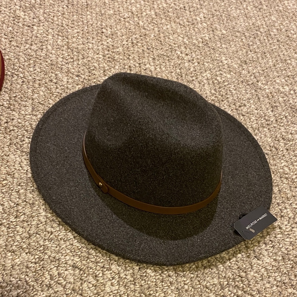 Melrose and Market Charcoal Hat with Tan Band